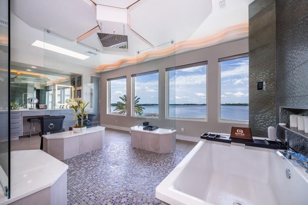 Lake Butler soaking tub and rain shower, Windermere.